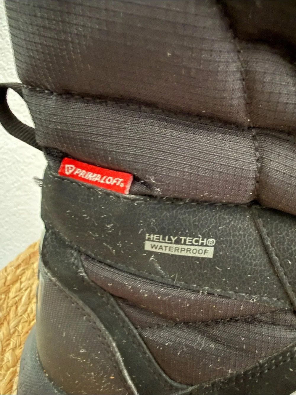 Helly Hansen Kids Black Insulated Snow Boots with Faux-Fur Cuff Size 4